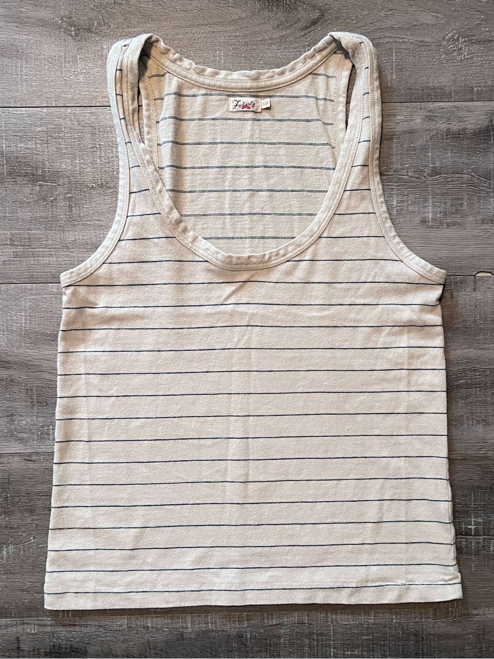 Faherty Small tank beige minimalist travel capsule chic elevated neutral classic